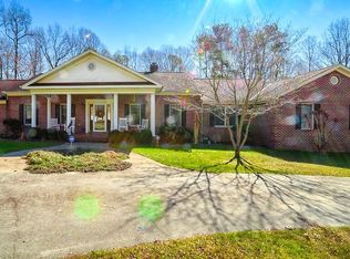 20019 Oak River Ct, South Chesterfield, VA 23803