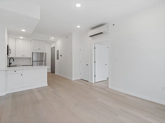 5th image of 1657 E 19th St #2A