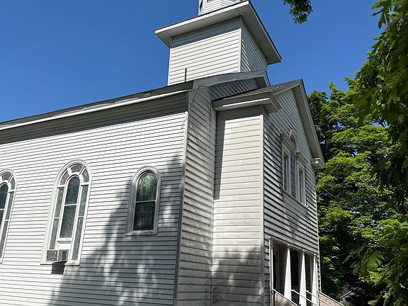 3rd image of 18 Depot St