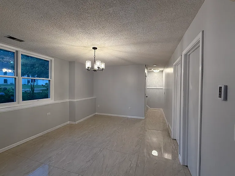 112 Timberwood Ct — Photo 20