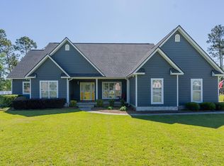 51 Hewitt Dr, Douglas, GA 31535