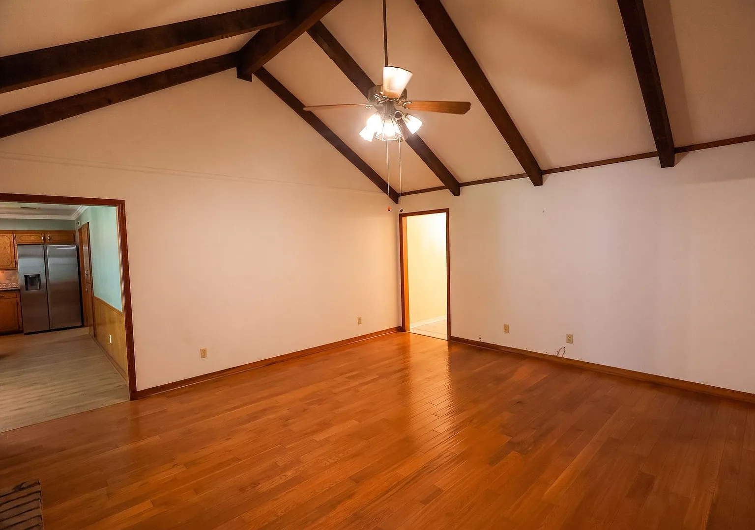 North Bossier - Greenacres Place - 3 Bed 2 Bath w/ Bonus Room! — Photo 4