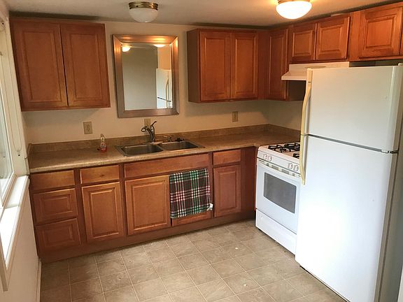 5th image of 9610 Lake Washington Blvd NE