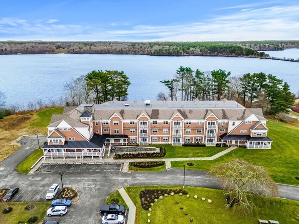 57 Long Point Rd #205, Lakeville, MA 02347