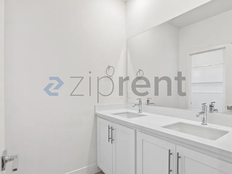 5545 Oberon Ave — Photo 26