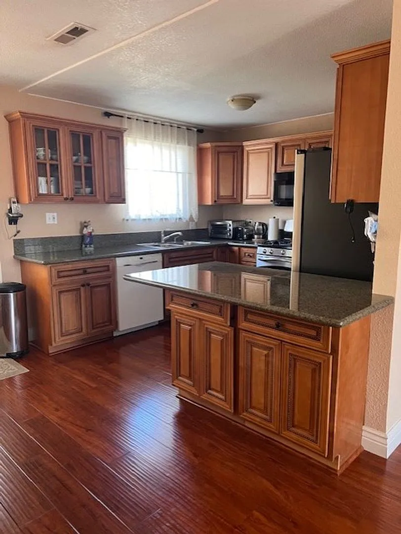 Furnished Home for Rent North Highlands, CA — Photo 3