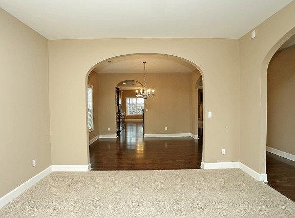 2nd image of 1018 Blue Bonnet Ct