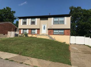 9701 Chapel Hill Rd, Louisville, KY 40229