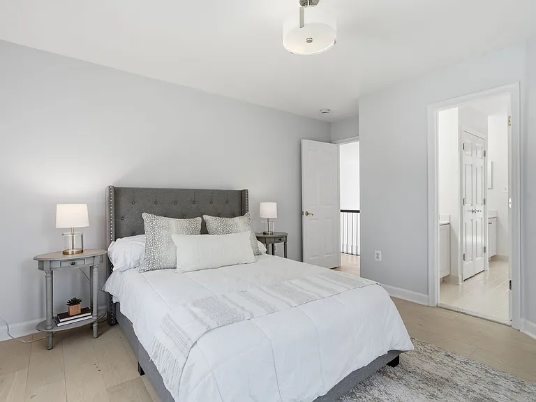 3515 Devon Dr — Photo 15