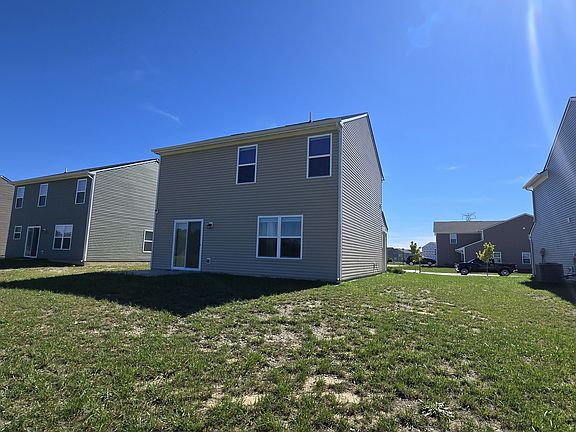 3rd image of 7658 Sebastion Pl
