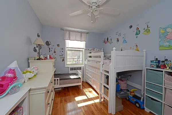 Sold by Re/Max In The City | media 18