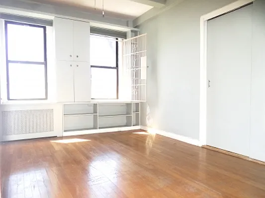 Rented by Citi Habitats | media 4