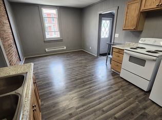 102 Franklin St #1, Clintonville, PA 16372