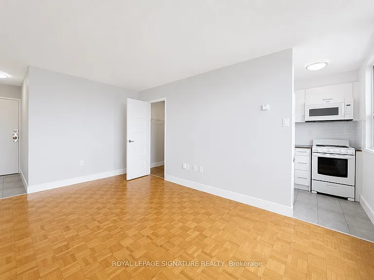 1500 Bathurst St #1201 — Photo 8