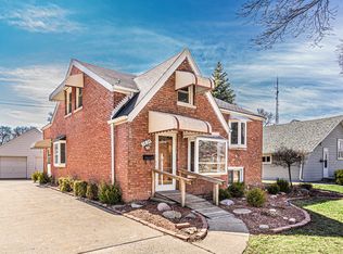 7825 W 66th Pl, Bedford Park, IL 60501
