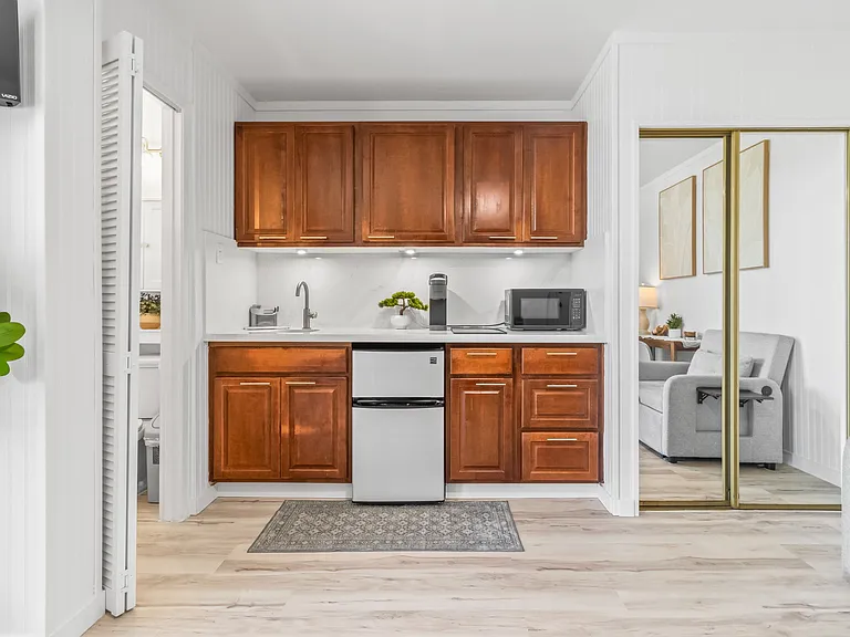 2509 Ala Wai Blvd #503 — Photo 1