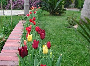 251 Altura Dr, Fullerton, CA 92835