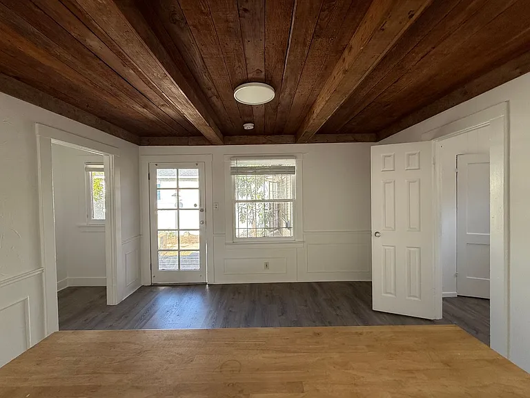 6028 Eleanor Ave #6028 — Photo 10
