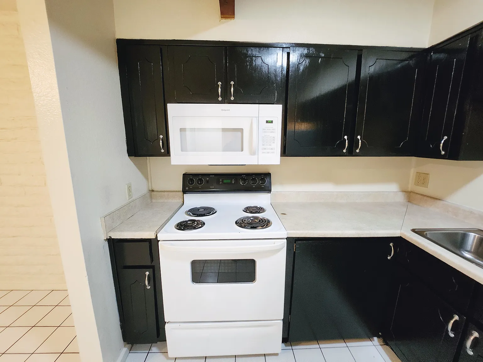 1 bed, 500 sqft, $995 — Photo 3