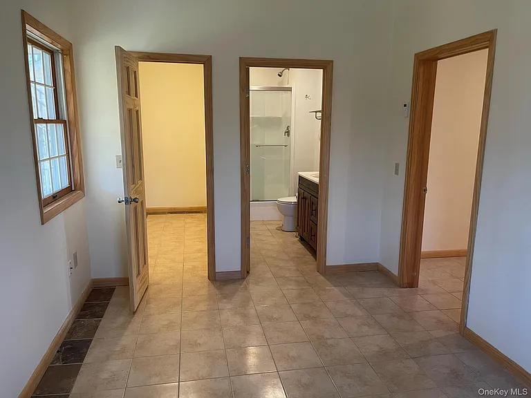 1055 Bruynswick Rd — Photo 7