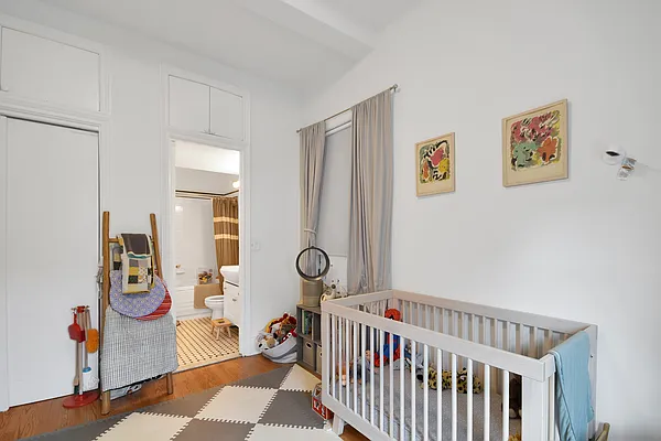 Rented by Compass | media 14