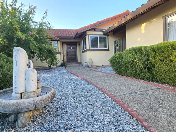 2795 Fountain Oaks Dr, Morgan Hill, CA 95037