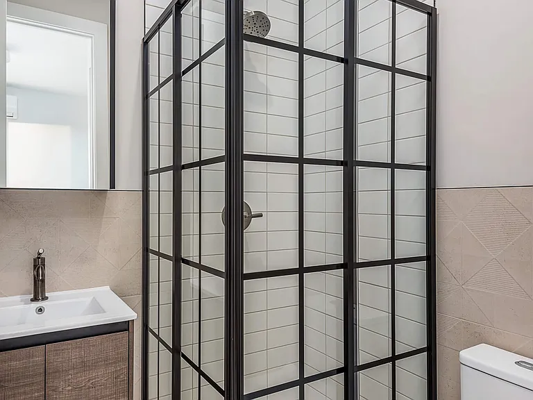 799 E 34th St #3C — Photo 6
