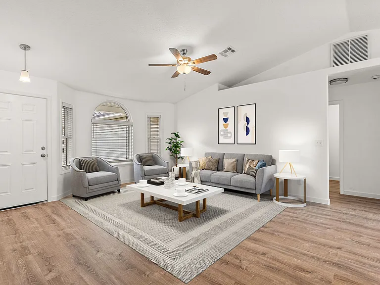 1017 Fox Brush St — Photo 3