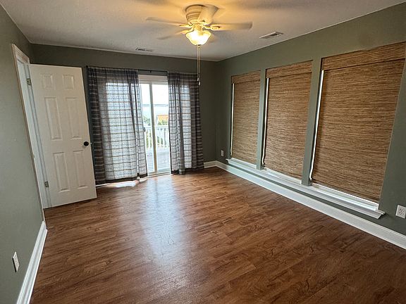 5th image of 272 Riverside Dr