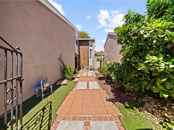 5 Swallowtail, Irvine, CA 92604