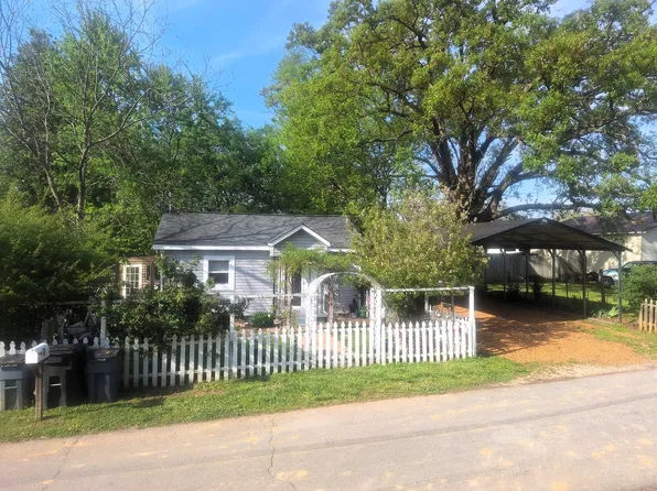 108 Weaver St, Decherd, TN 37324