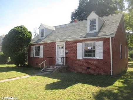 2nd image of 200 E 37th St
