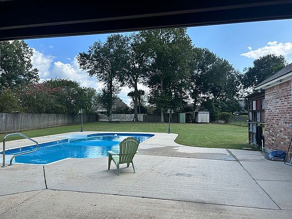 4th image of 18248 Magnolia Bend Rd