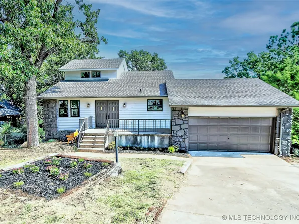 43 W Oak Dr, Sand Springs, OK 74063