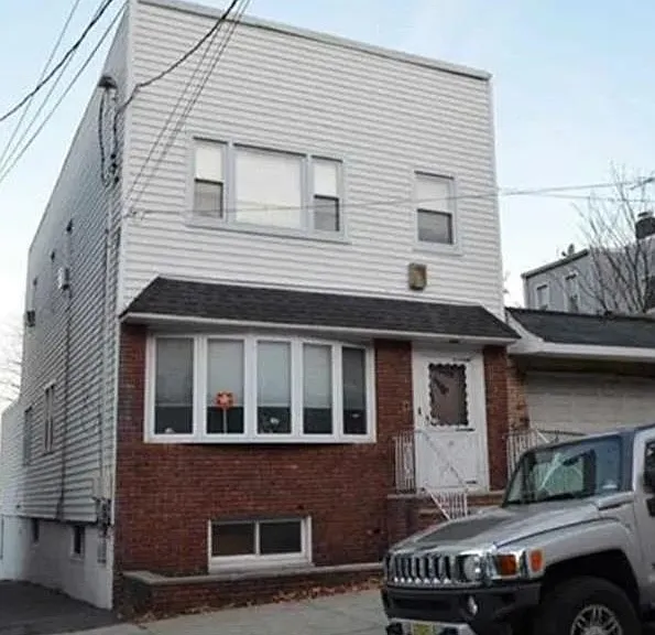 59 Terrace Ave #2 — Photo 2