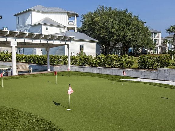 Putting green