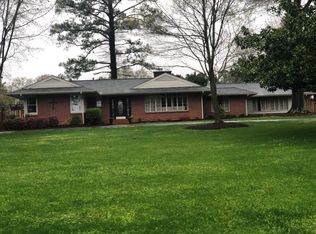 612 Lakemont Dr, Dalton, GA 30720