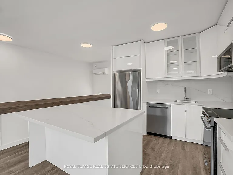 439 Winona Dr #C — Photo 20