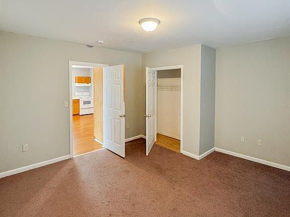 5th image of 174 Jordan Ave #2