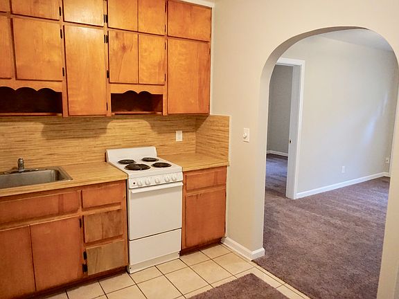 5th image of 1611 Hamilton St