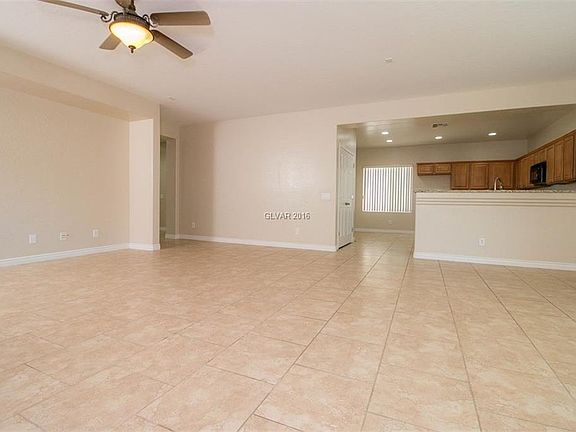 5th image of 6813 Woodland Vase Ct