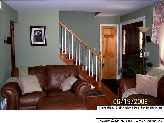 2nd image of 411 Walker St