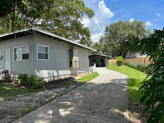 side with utility room