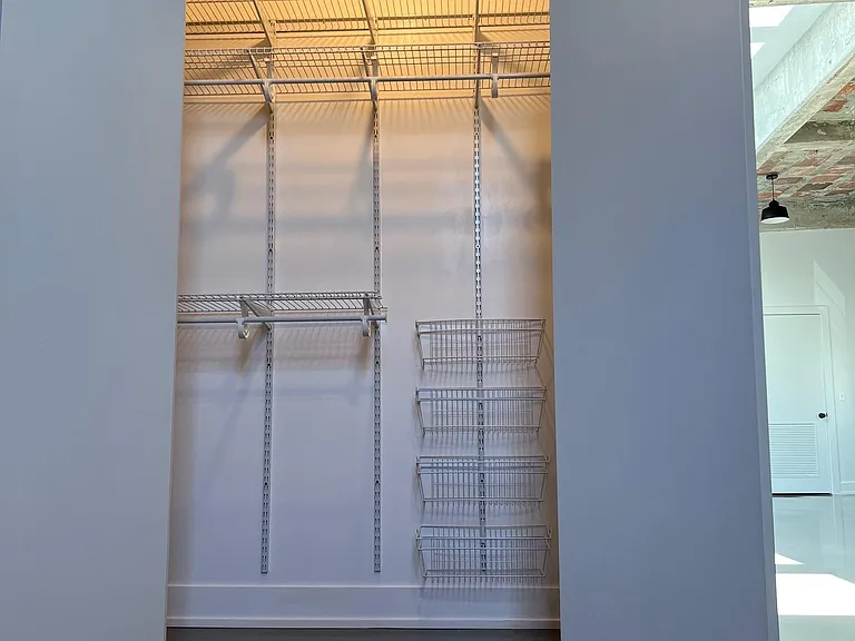 1702 W 19th St #4 — Photo 9