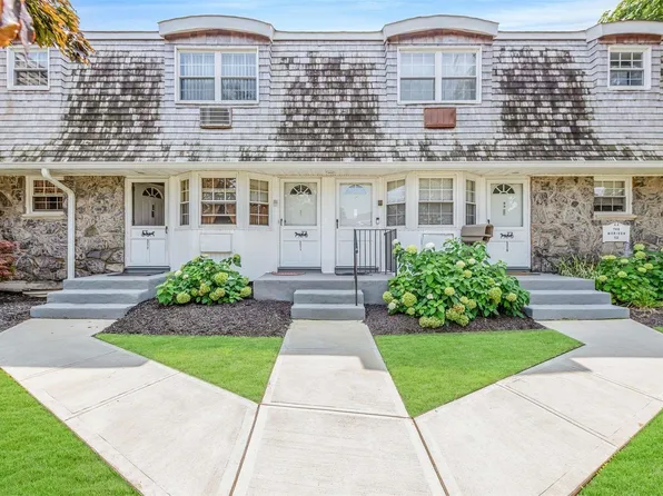 5211 Wilshire Lane #5211, Oakdale, NY 11769