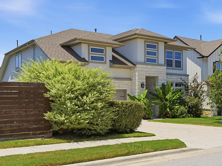 7220 Poulain Dr — Photo 4