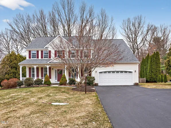 23 Marcel Road, Halfmoon, NY 12065