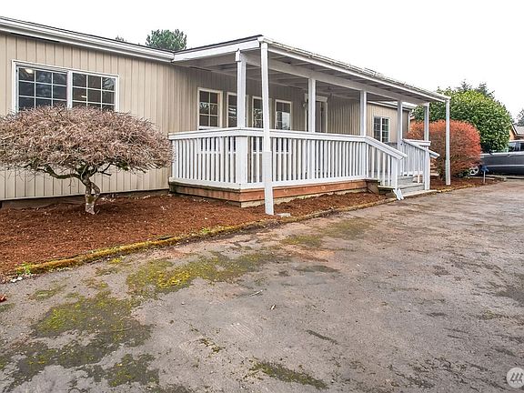 2nd image of 834 Nottingham Drive SE