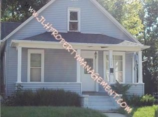 717 S Miami Ave, Freeport, IL 61032