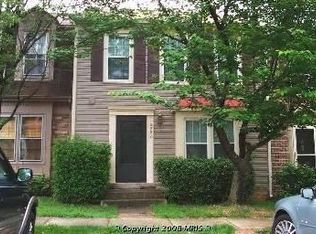 10252 Colony Park Dr, Fairfax, VA 22032